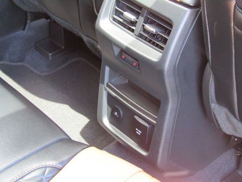 Used 2024 Ford Edge Titanium w/ Titanium Elite Package AWD/4WD image 14