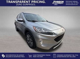 Used 2022 Ford Escape Titanium w/ Class II Trailer Tow Package AWD/4WD video 1