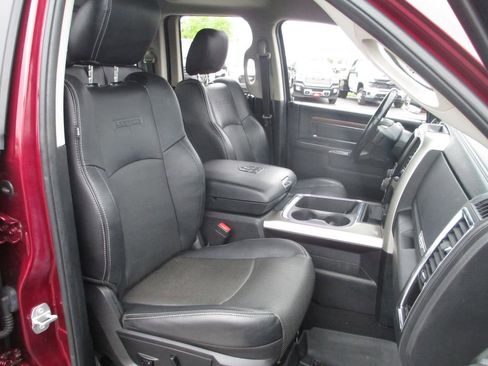Used 2017 RAM 1500 Laramie AWD/4WD image 24