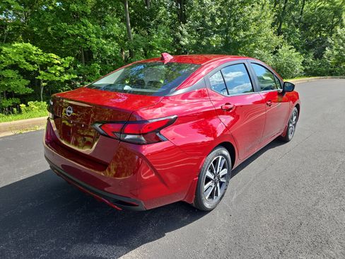 New 2025 Nissan Versa SV w/ Trunk Package image 3