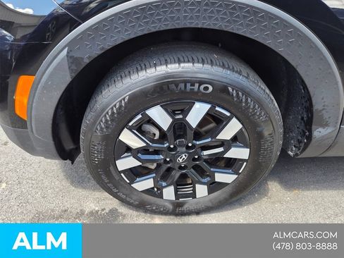 Used 2025 Hyundai Santa Cruz SEL FWD image 2