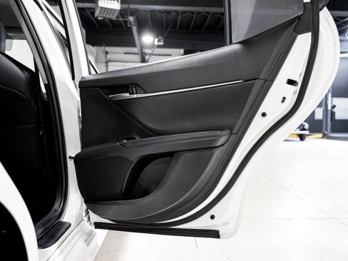 Used 2024 Toyota Camry SE FWD image 28