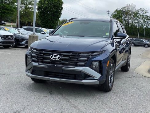 Used 2025 Hyundai Tucson SEL FWD image 3