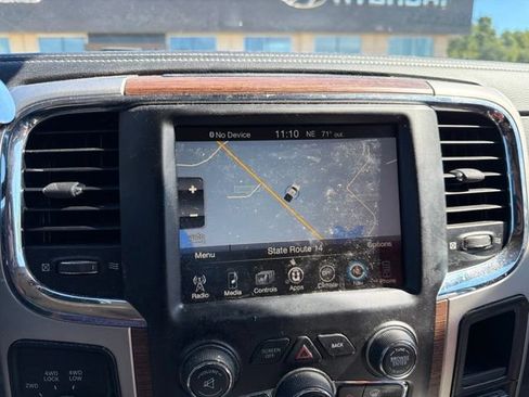 Used 2016 RAM 2500 Laramie AWD/4WD image 11