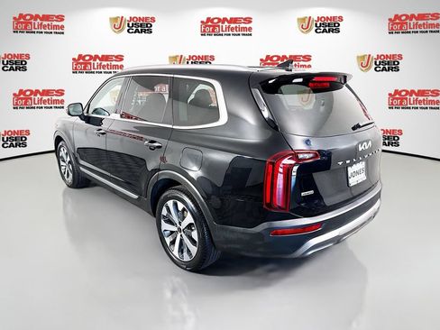 Used 2022 Kia Telluride S AWD/4WD image 2