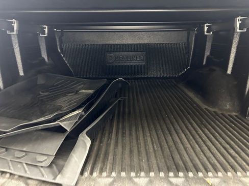 Used 2022 Chevrolet Colorado LT w/ LT Convenience Package image 27