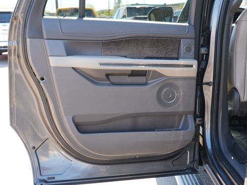 Used 2018 Ford Expedition Max Limited w/ Equipment Group 301A AWD/4WD image 19