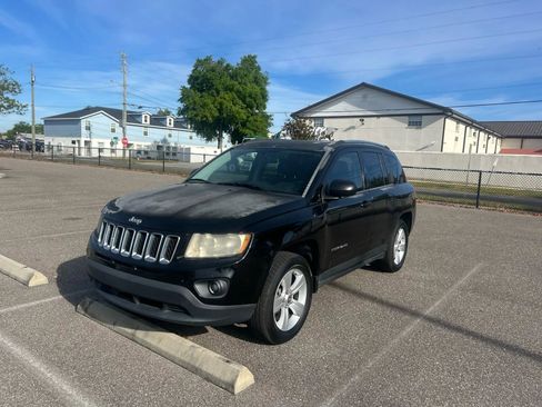 Used 2012 Jeep Compass Sport FWD image 2