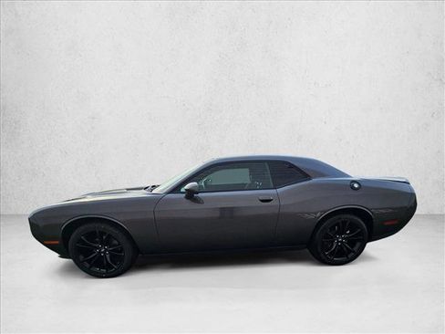 Used 2017 Dodge Challenger SXT w/ Blacktop Package image 2