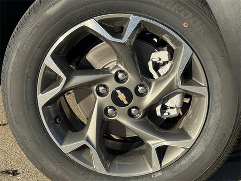 New 2026 Chevrolet Trax LT w/ Driver Confidence Package image 10