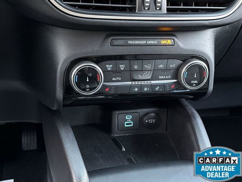 Used 2022 Ford Escape SEL w/ Technology Package image 21