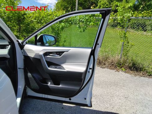 Used 2023 Toyota RAV4 XLE w/ Convenience Package FWD image 39