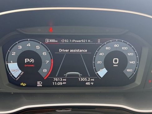 Used 2025 Audi Q3 2.0T Premium w/ Convenience Package image 8