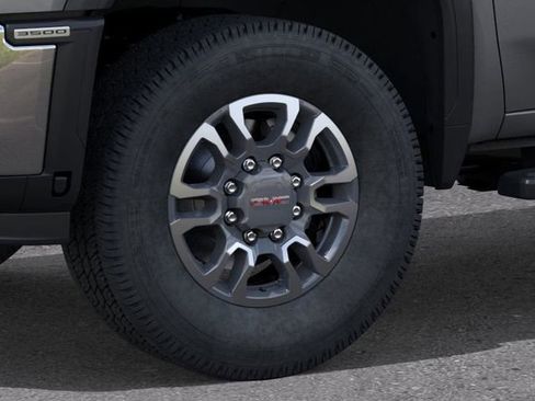 New 2026 GMC Sierra 3500 SLT image 9