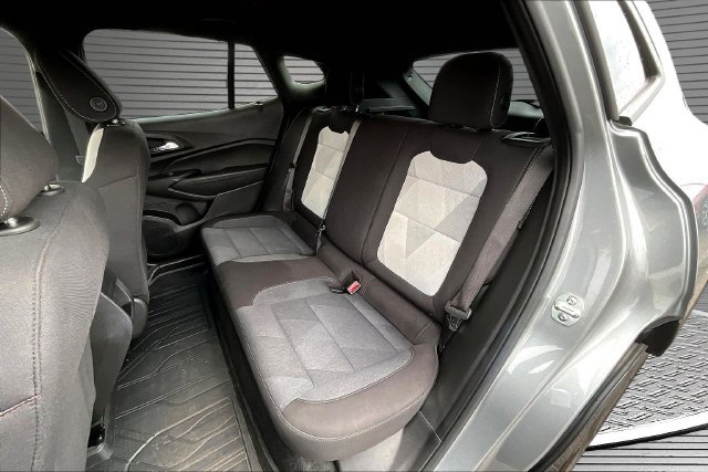 Used 2026 Chevrolet Trax RS w/ Driver Confidence Package FWD image 21