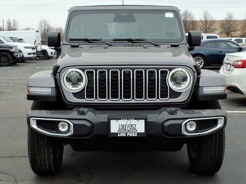 New 2026 Jeep Wrangler Sahara image 22