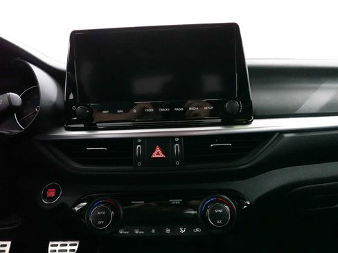 Used 2023 Kia Forte GT-Line image 22