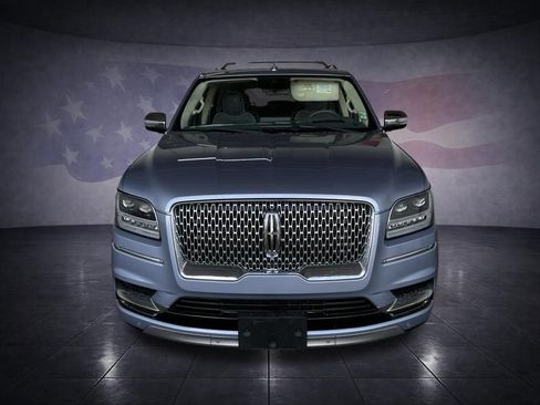 Used 2021 Lincoln Navigator Black Label w/ Cargo Convenience Package image 8