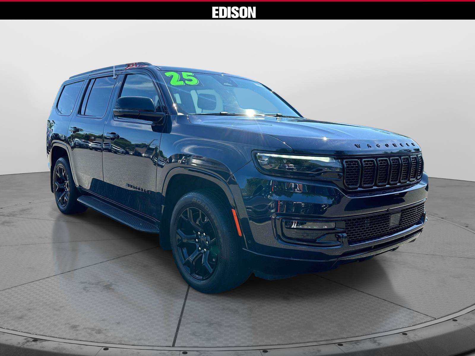 Used 2025 Jeep Wagoneer Series II AWD/4WD image 1