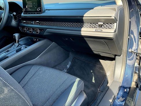 Used 2023 Honda Accord EX image 25