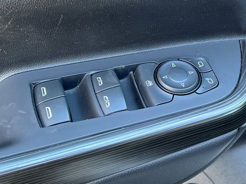 Used 2023 GMC Acadia SLT image 14