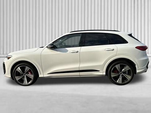 New 2026 Audi SQ5 Premium Plus AWD/4WD image 2