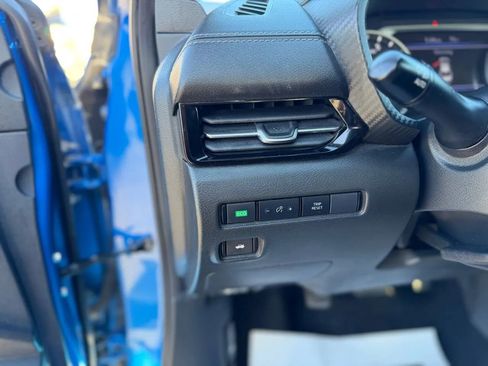 Used 2020 Nissan Sentra SV image 40