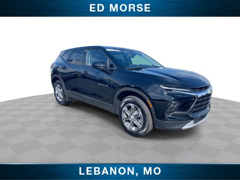 Certified 2025 Chevrolet Blazer LT FWD image 2