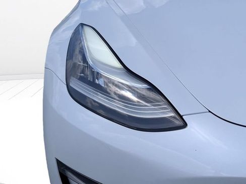 Used 2020 Tesla Model 3 Long Range AWD/4WD image 9