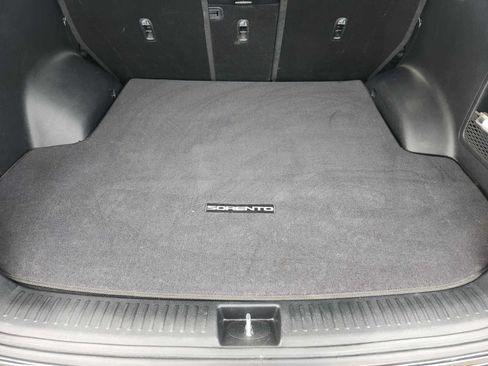 Used 2018 Kia Sorento L FWD image 31