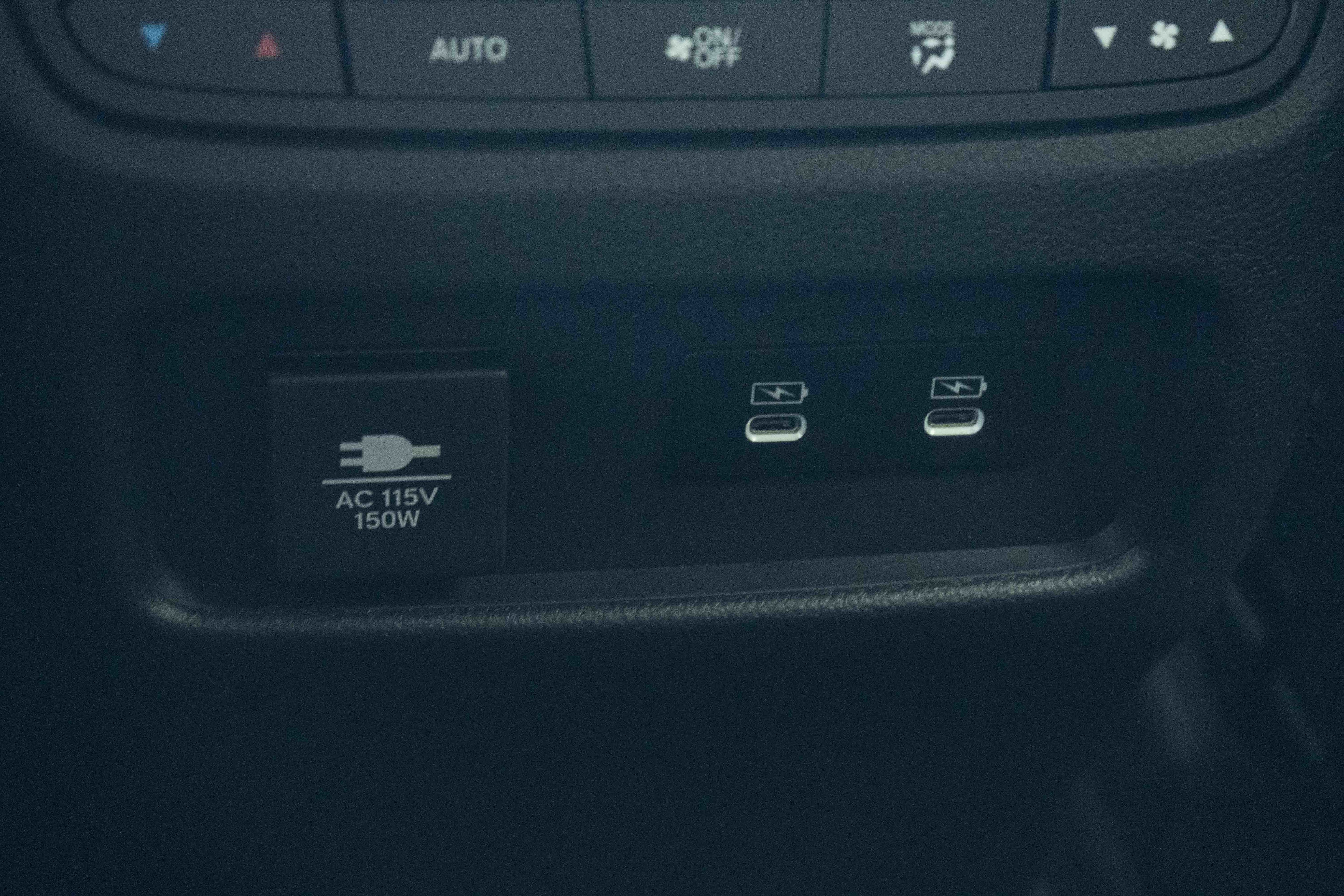 Certified 2026 Honda Pilot Black Edition image 43