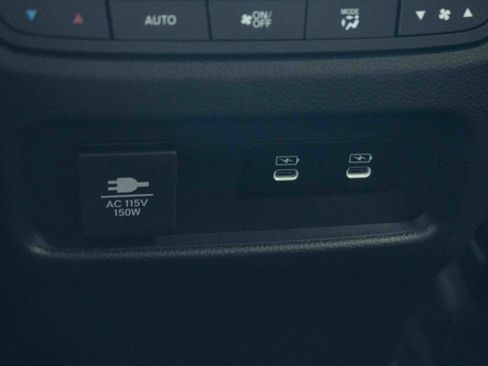 Used 2026 Honda Pilot Black Edition image 43