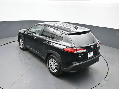 Certified 2025 Toyota Corolla Cross L image 39