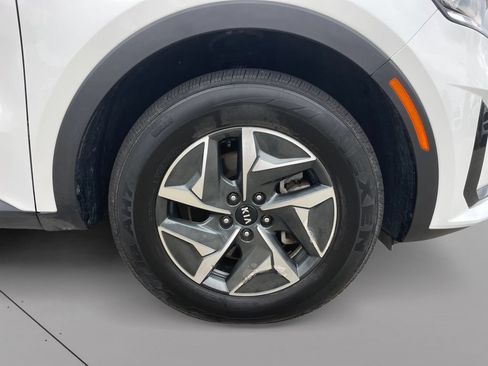 Used 2021 Kia Sorento EX FWD image 9