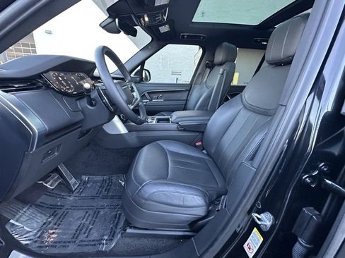 Used 2023 Land Rover Range Rover SE image 29