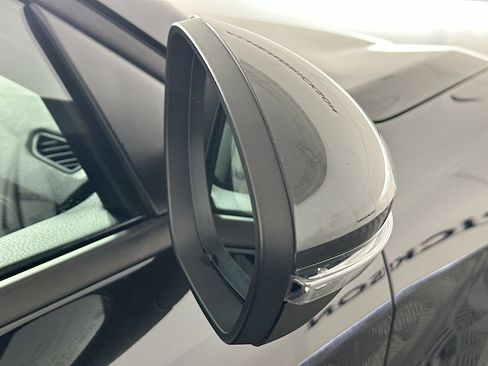 Used 2025 Alfa Romeo Stelvio Sprint w/ Convenience Package image 10