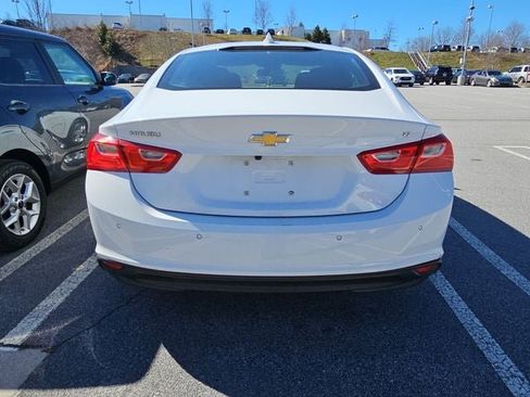 Used 2024 Chevrolet Malibu LT image 4