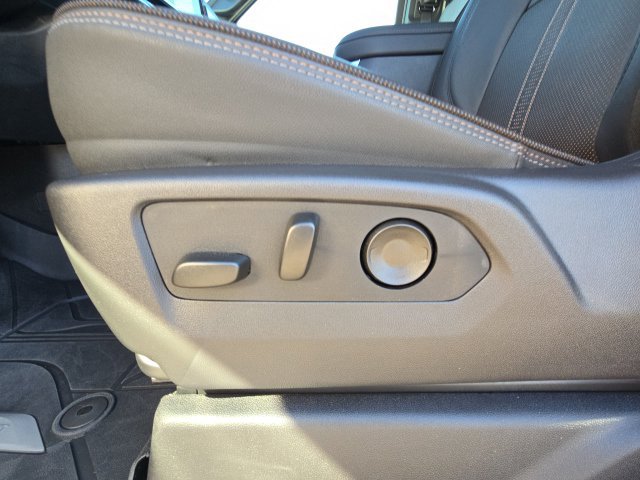 Used 2026 Chevrolet Silverado 1500 High Country w/ High Country Premium Package AWD/4WD image 29