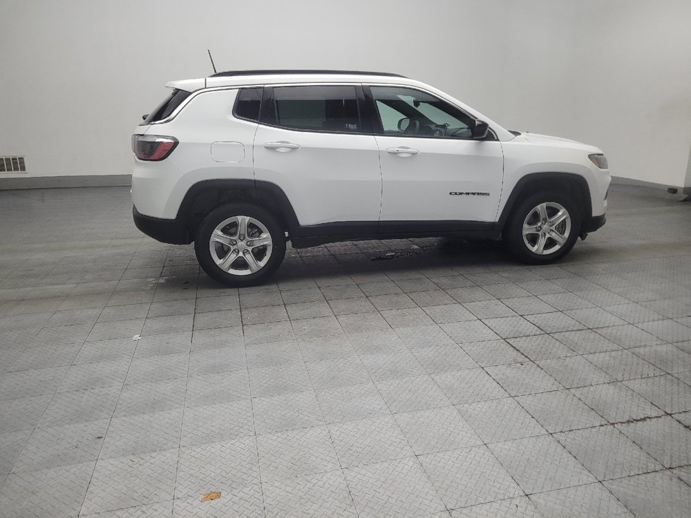Used 2023 Jeep Compass Latitude AWD/4WD image 10