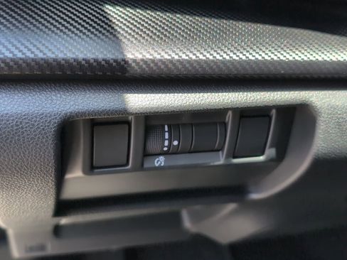 Certified 2024 Subaru Crosstrek 2.0i Premium image 16