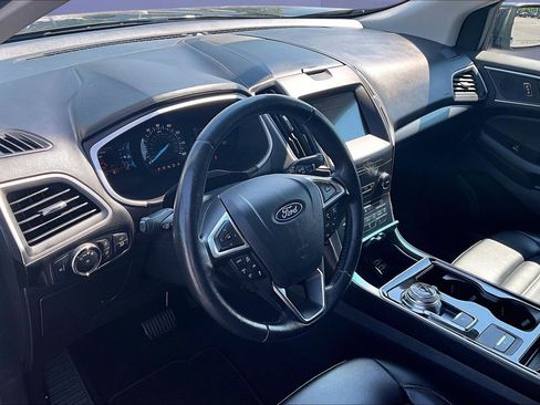 Used 2019 Ford Edge SEL w/ Equipment Group 201A FWD image 17