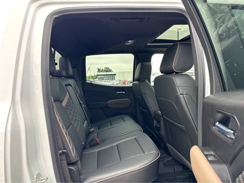 New 2026 GMC Canyon Denali AWD/4WD image 6