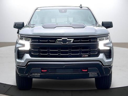 Used 2025 Chevrolet Silverado 1500 LT Trail Boss w/ Convenience Package II AWD/4WD image 3