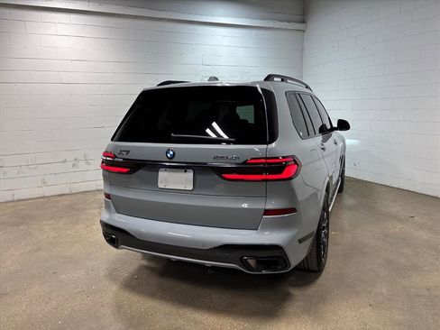 Used 2023 BMW X7 xDrive40i w/ Executive Package image 7