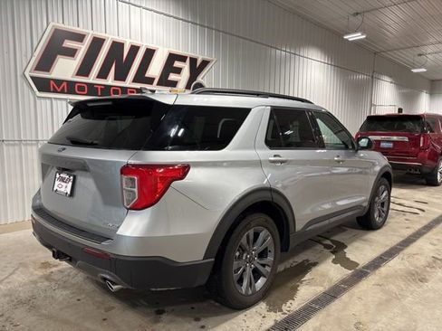 Used 2023 Ford Explorer XLT w/ Equipment Group 202A image 13