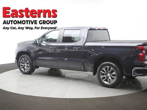 Used 2022 Chevrolet Silverado 1500 LT AWD/4WD image 66