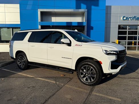 Used 2024 Chevrolet Suburban Z71 w/ Off-Road Capability Package image 8