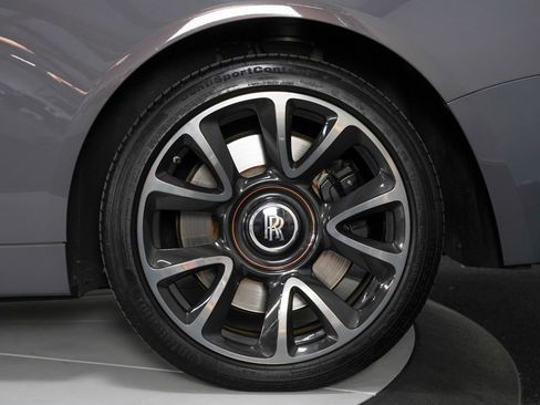 Used 2018 Rolls-Royce Wraith image 24