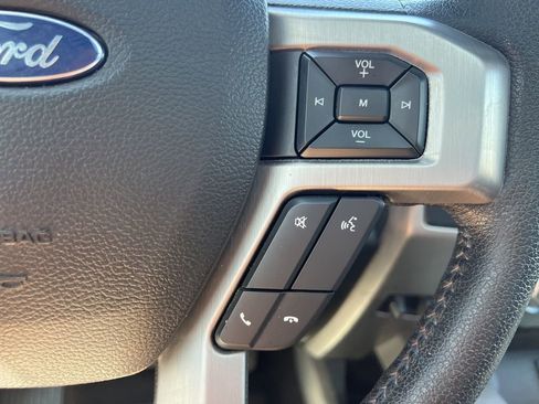 Used 2015 Ford F150 Platinum w/ Equipment Group 701A Luxury image 29