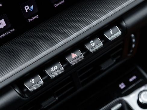 Certified 2025 Porsche 911 Carrera GTS image 26